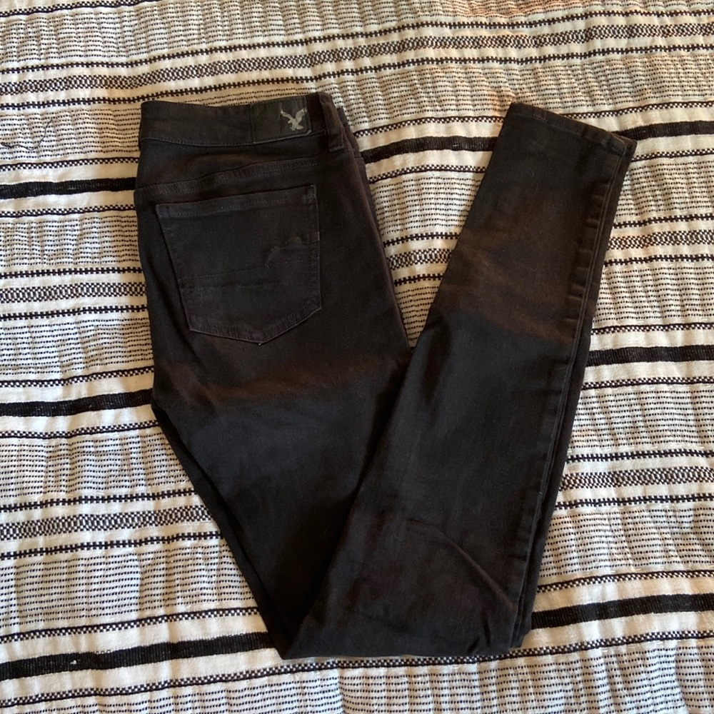 American Eagle Black Mid Rise Ripped Denim Jegging